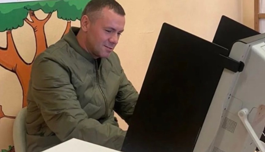 Отне ми само 9 секунди това написа в профила си